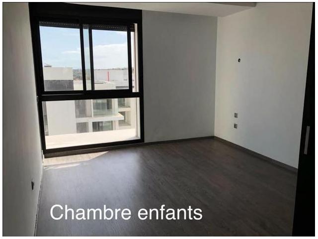 Photo Appartement Neuf Vide à Ain Diab image 4/6