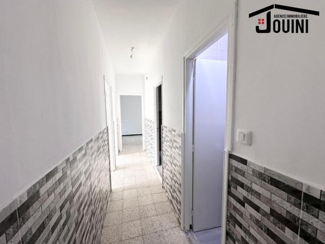 Photo Appartement S+3 A Cité IBN Khouldoun Tunis image 4/5