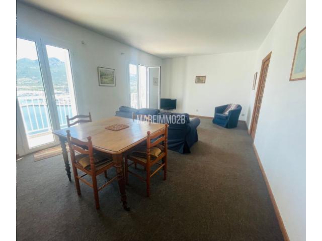 Photo Appartement Type Loft à rénover avec Vue Imprenable image 4/6
