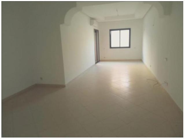 Photo appartement vide d une superficie de 80 m² proximité du lycée Victor Hug image 4/6
