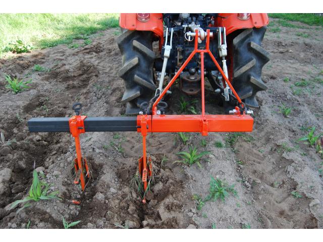 Photo arracheuse buttoir micro tracteur image 4/5