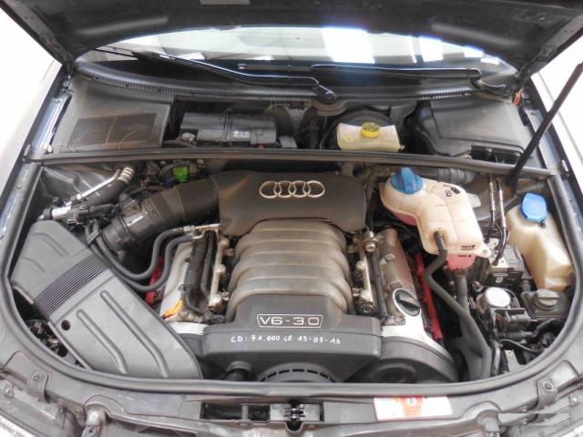 Photo Audi A4 (B6) 3.0l V6 Quattro - ETAT PROCHE DU NEUF image 4/4