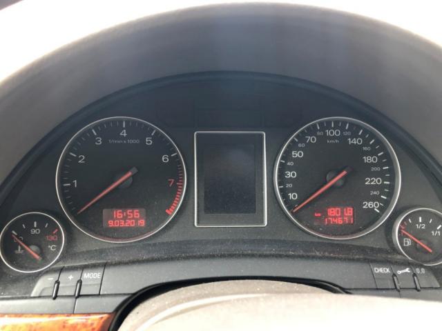 Photo Audi A4 quattro V6 3.0 TIPTRONIC image 4/5