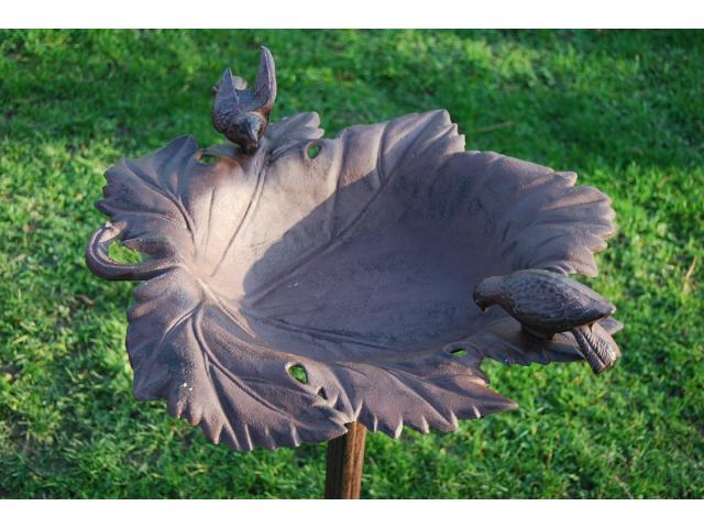 Photo BAIN D'OISEAUX,VIDE POCHES EN FONTE PATINEE image 4/6