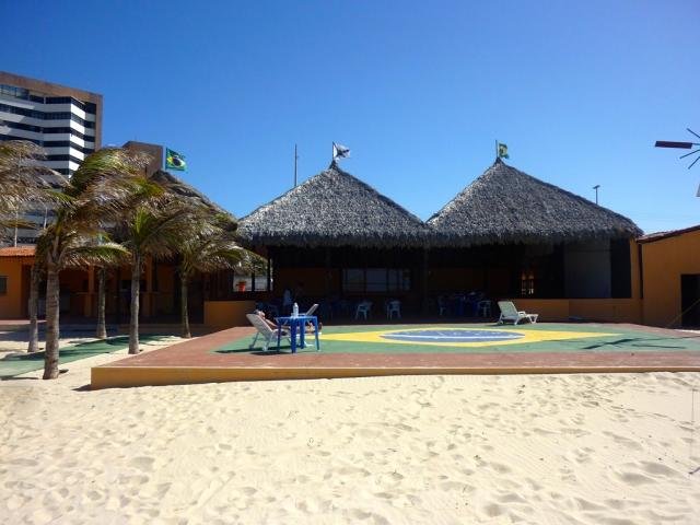 Photo Bar-Restaurant de plage avec habitation, à Fortaleza, à praia do futuro, BRESIL image 4/6