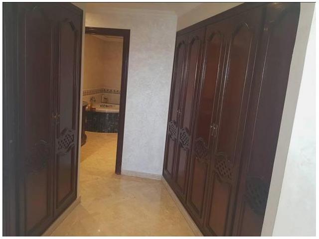 Photo Bel Appartement au Triangle d Or image 4/6