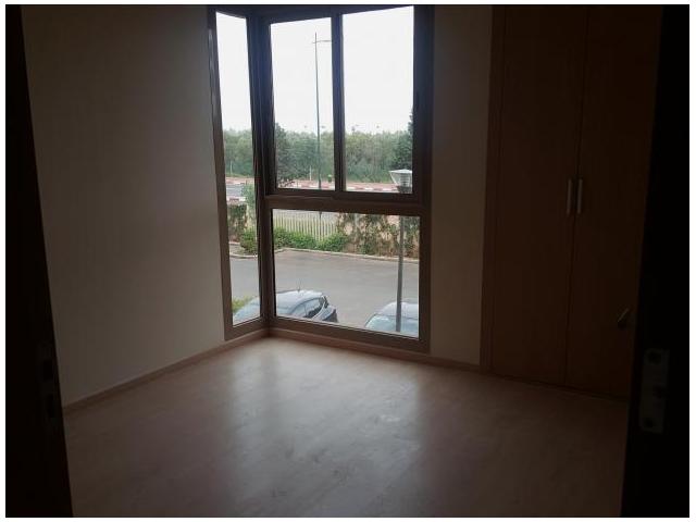 Photo Bel appartement vide 3ch sur Av Mohammed 6 image 4/6