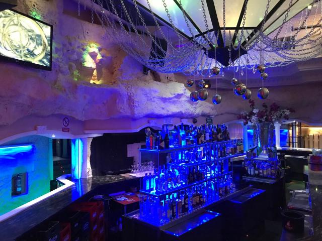 Photo Benidorm Espagne. Hôtel discothèque night club image 4/4