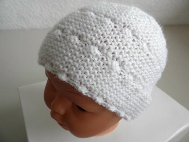 Photo Bonnet et chaussons blancs tricot fait main image 4/6