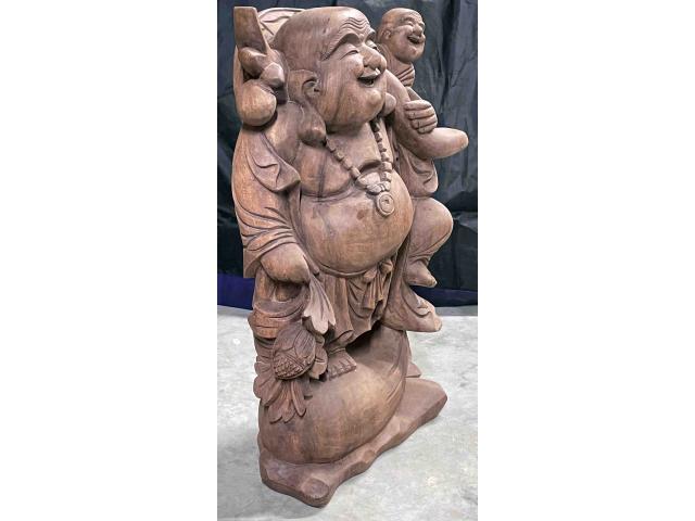 Photo Bouddha rieur avec enfant en bois de suar - H: 61 cm image 4/4