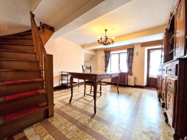 Photo BOUILLON : Belle maison mitoyenne avec terrasse, belle vue, proche du centre. image 4/6