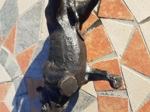 Photo BOULEDOGUE ANGLAIS EN BRONZE image 4/6