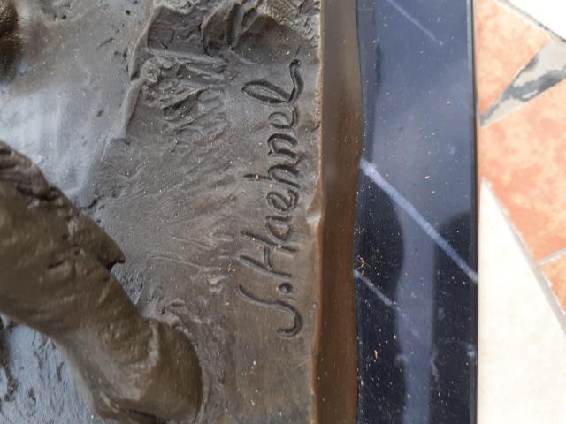 Photo BRONZE ANIMALIER SIGNE SUR SOCLE MARBRE(sanglier) image 4/6