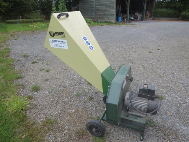 Photo Broyeur électrique triphasé pour haies et jardin image 4/4