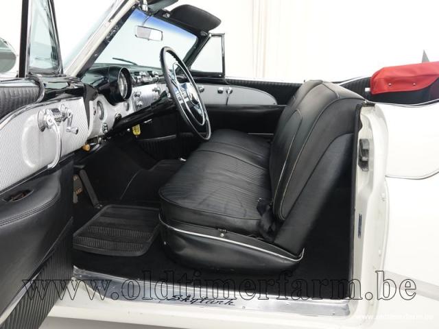 Photo Buick Roadmaster 2-door Skylark Convertible '53 CH9097 image 4/6