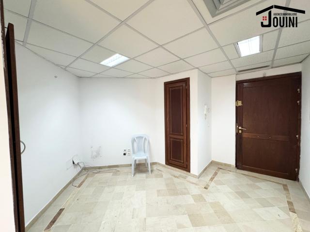 Photo Bureau H+4 En Face Centre Urbain Nord image 4/6