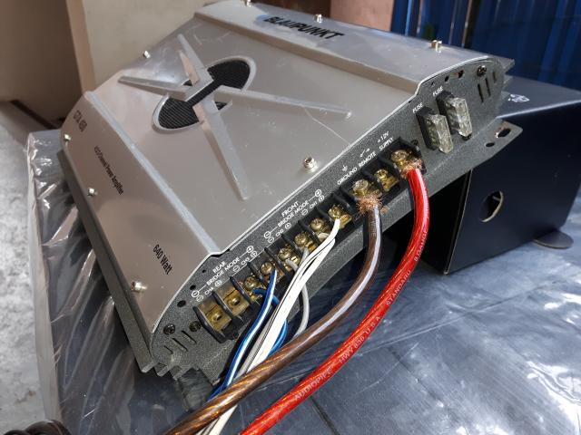 Photo Caisson de basse/subwoofer Blaupunkt gt series 1200 + AMPLIFICATEUR BLAUPUNKT GTA 450 - 640 WATTS image 4/6