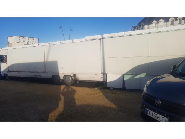 Photo Camion magasin sovam poids lourd image 4/6