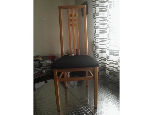 Photo Canapé+ fauteuil cuir noir +table 4chaises +micro onde image 4/6