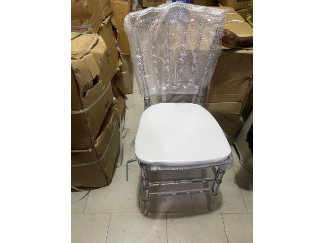 Photo CHAISES DE TRES BONNE QUALITE  AU SENEGAL image 4/5