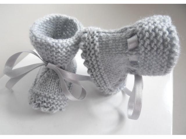 Photo Chaussons GRIS à crans layette bébé tricot laine image 4/6