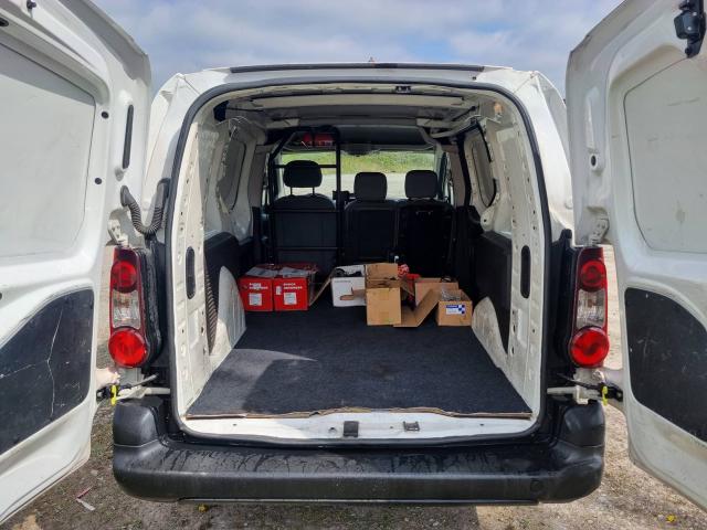 Photo Citroën Berlingo Maxi 1.6hdi 90cv Boite Auto Cruise 3places. image 4/6