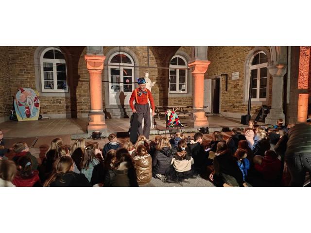 Photo Clown pour anniversaire, spectacles pour enfants, animations de rue, clown sur échasses, mime, statu image 4/6