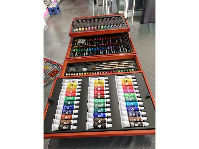 Photo Coffret Peinture 174 pièces image 4/5