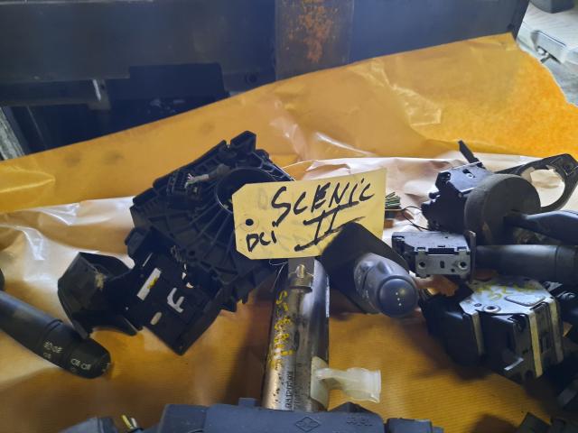 Photo Commodo  Renault  clio  1  Megane  1  Scénic  1 kangoo 1 laguna 1  30€ pièces € ENVOI POSSIBLE AU.   image 4/5
