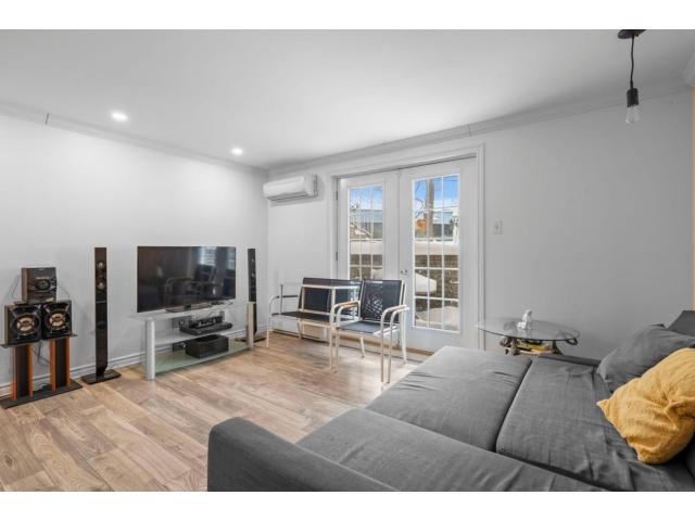 Photo Condo à louer meublé ou non situé à deux pas du REM Brossard (Quebec) image 4/6