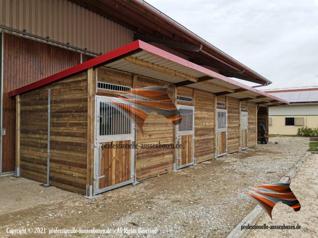 Photo Construire Une Écurie TOP Des Boxes Pour Chevaux et Abri De Pâturage image 4/6