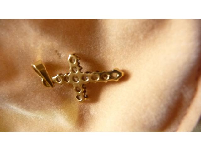 Photo Croix or et zircons image 4/4