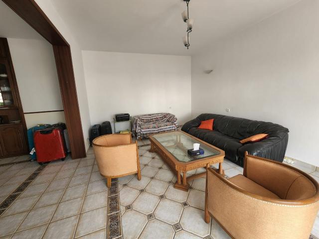 Photo Dans une résidence avec piscine location d’une villa vide avec très belle terrasse image 4/5
