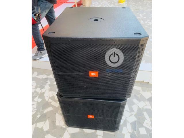 Photo DES BAFFLES JBL &  ENCEINTES A  BON PRIX image 4/5