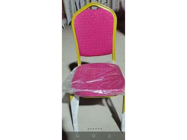 Photo DES CHAISES DE TRES BONNE QUALITE  A VENDRE image 4/5