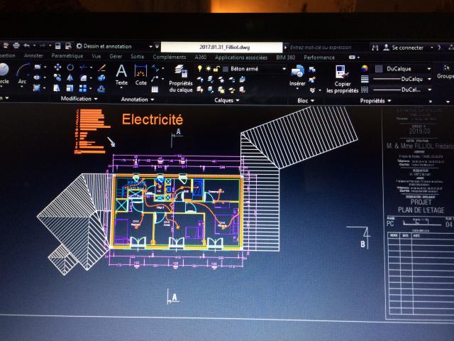 Photo Dessinateur (plans PC, plans d'exécution, etc) image 4/6