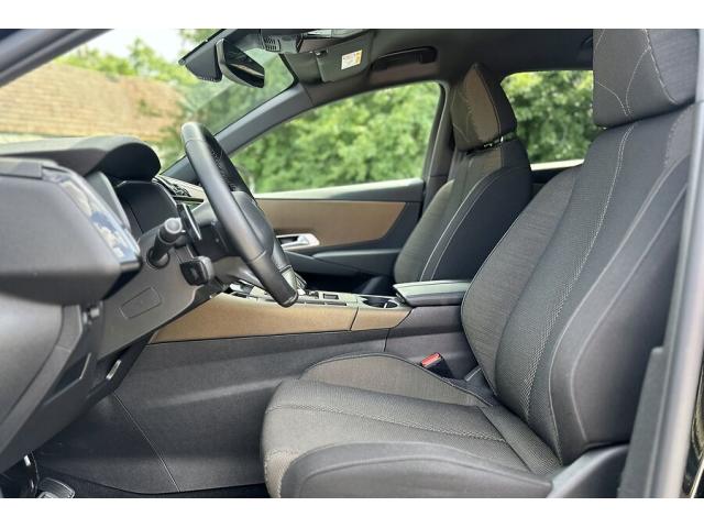 Photo DS Automobiles DS 7 Crossback 1.5d - 03 2023 image 4/6