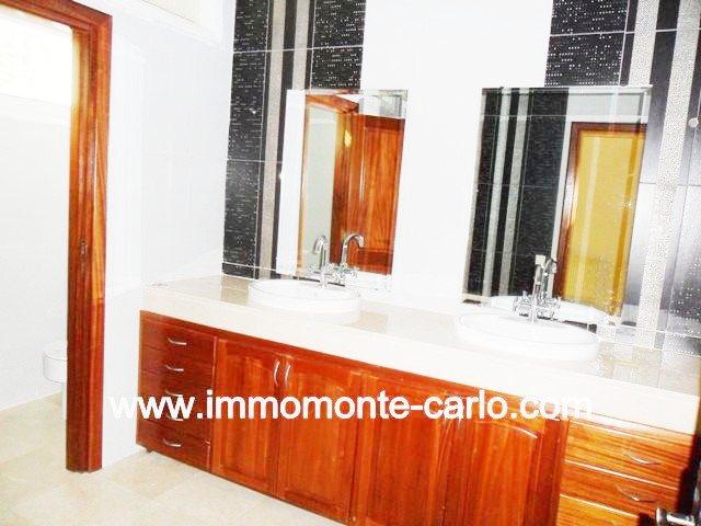 Photo En location villa avec piscine à Souissi RABAT image 4/6