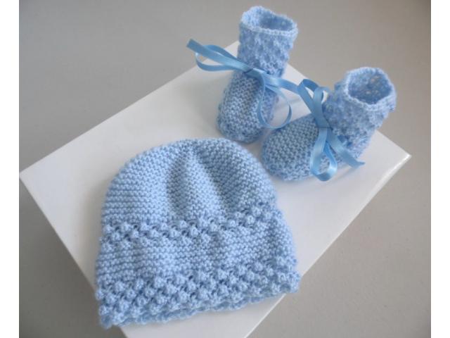 Photo Ensemble bonnet chaussons BLEUS tricot laine fait main image 4/6