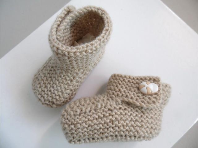 Photo Ensemble ou trousseau beige tricot laine bébé fait main image 4/6