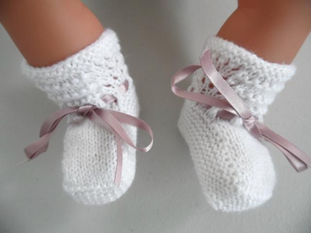 Photo Ensemble ou trousseau blanc tricot laine bébé fait main image 4/6