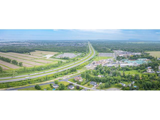 Photo Espace Industriel et Commercial de Premier Choix à Louer (Saint-Philippe, Quebec) image 4/6