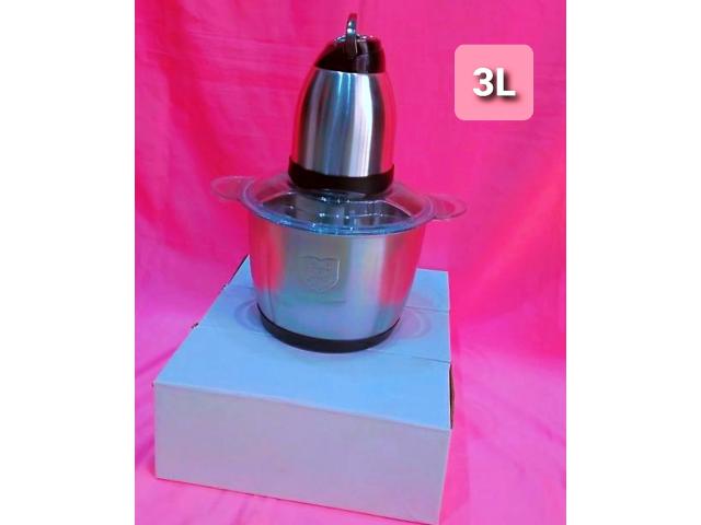 Photo EXTRACTEUR DE JUS, MIXEUR, HACHOIR ET BOULLOIRE A VENDRE image 4/5