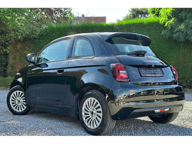 Photo Fiat 500e Loung Range 42kWh - 04 2023 image 4/6