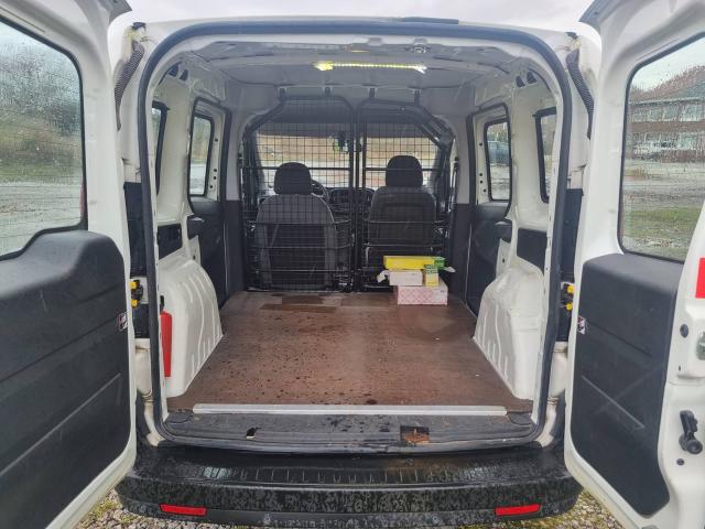 Photo Fiat Doblo 2016 86193km 1.3jtd 90cv 66kw Pack électrique... image 4/6
