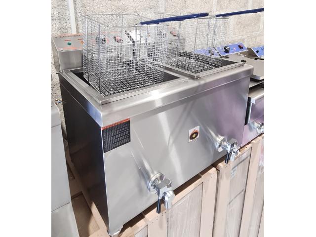 Photo Friteuse Pro inox GAZ 2x18L NEUF nouvelle génération image 4/6