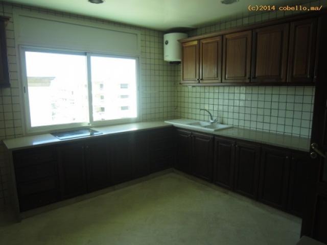 Photo Grand appartement avec belle terrasse en location à au haut d'agdal image 4/6