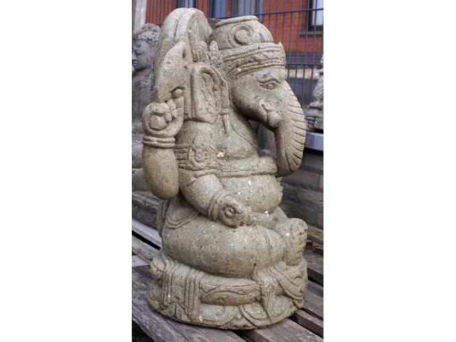 Photo Grande statue de Ganesh en pierre de lave naturelle - H: 61 cm image 4/4