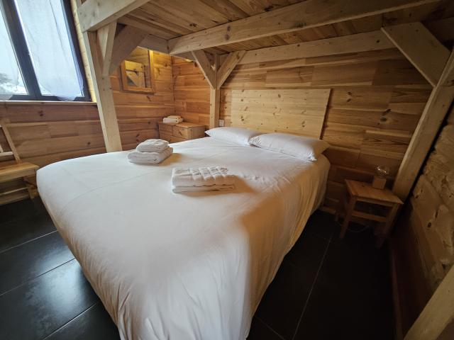 Photo HAUTES-VOSGES – BUSSANG – CHALET avec vue sur la vallée et les montagnes image 4/6