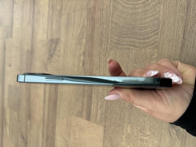 Photo iPhone 12 Pro peu servi image 4/6